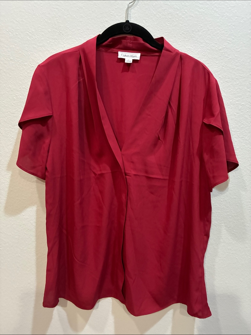 Calvin Klein Women's Crimson Open-Front V-Neck Blouse